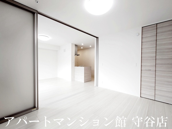 ルミエールKⅤⅡの洋室