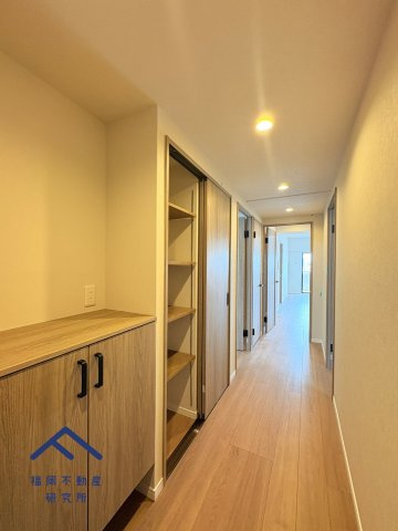 アンピール比恵南の玄関