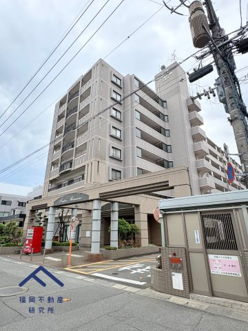 アンピール比恵南の外観