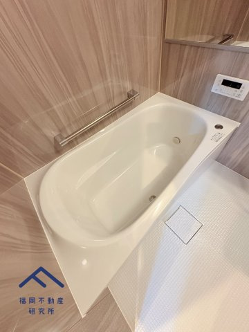 アンピール比恵南の浴室