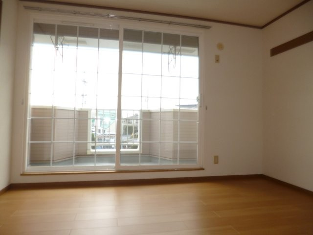 アルトピアーノの洋室