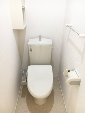 モン・グランツのトイレ|落ち着いた色調のトイレです