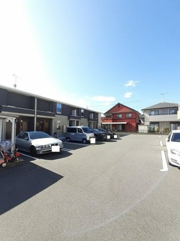 モン・グランツの駐車場|駐車場に車を止められます