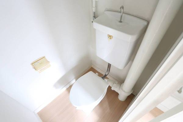 ビレッジハウス宮ヶ迫1号棟のトイレ|ビレッジハウスの同一物件・同一タイプの間取りの写真です