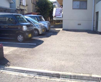 【駐車場】