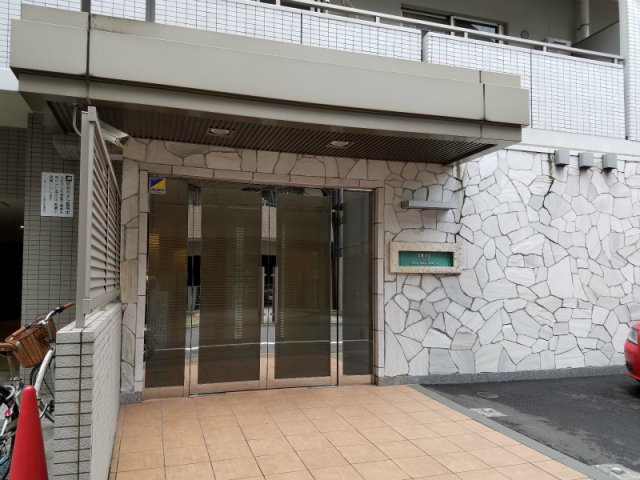 日神デュオステージ新御徒町のエントランス