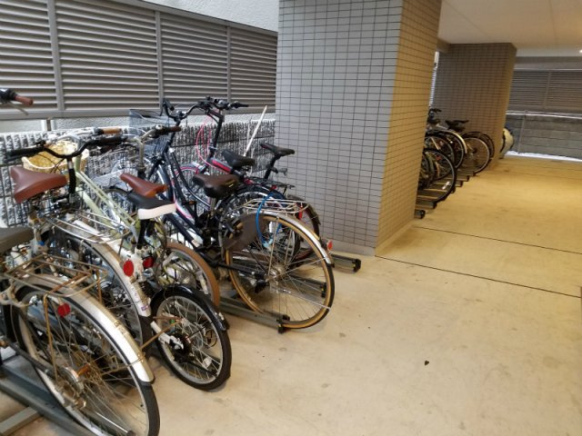 日神デュオステージ新御徒町の駐車場