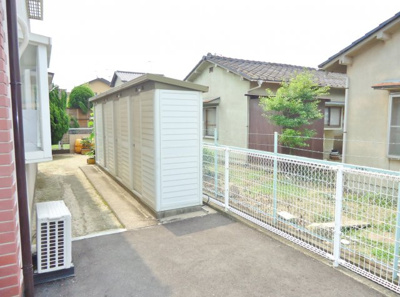 【その他共用部分】 | ハイグレードタウン多治米Ｂ | 室外物置　※写真はイメージです
