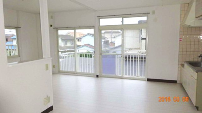 【居間・リビング】 | ハイグレードタウン多治米Ｂ | LDK16帖