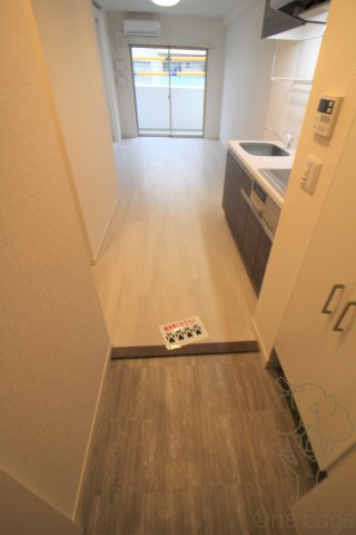 シャーメゾンサクセス新大阪の玄関