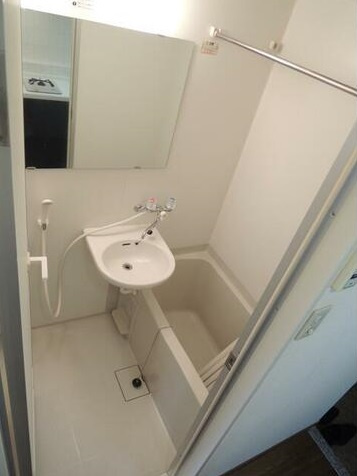 横浜市南区永楽町１丁目の賃貸マンションの浴室