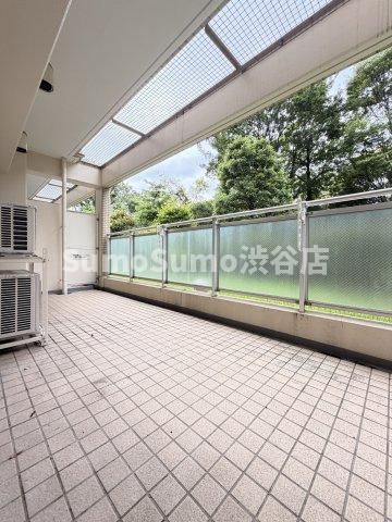 シティコート目黒1号棟のロビー|落ち着いたロビーです