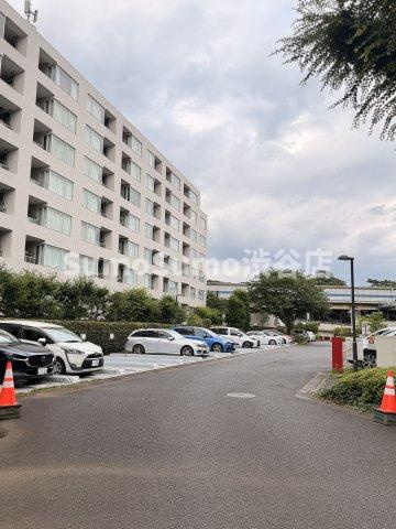 シティコート目黒1号棟の駐車場|駐車スペースもあります