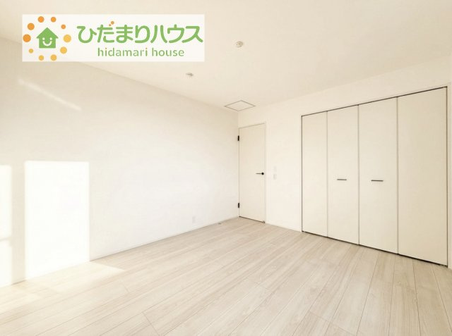 【寝室】 | 我孫子市青山第1期　新築戸建　4号棟 | 大きなベッドを置いても余裕の広さの主寝室♪