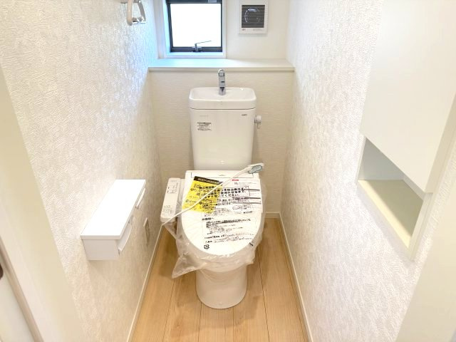 クレイドルガーデン高崎市足門町第9　2号棟のトイレ|2階トイレです