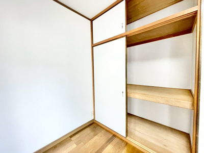 【収納】 | 豊中市服部寿町２丁目中古戸建 | エイブル売買事業部では、箕面市・豊中市・吹田市・池田市・茨木市・高槻市の北摂エリア全域で、物件のご紹介を致しております。北摂エリアにて購入物件をお探しの際は、当社までお問合せ下さいませ。