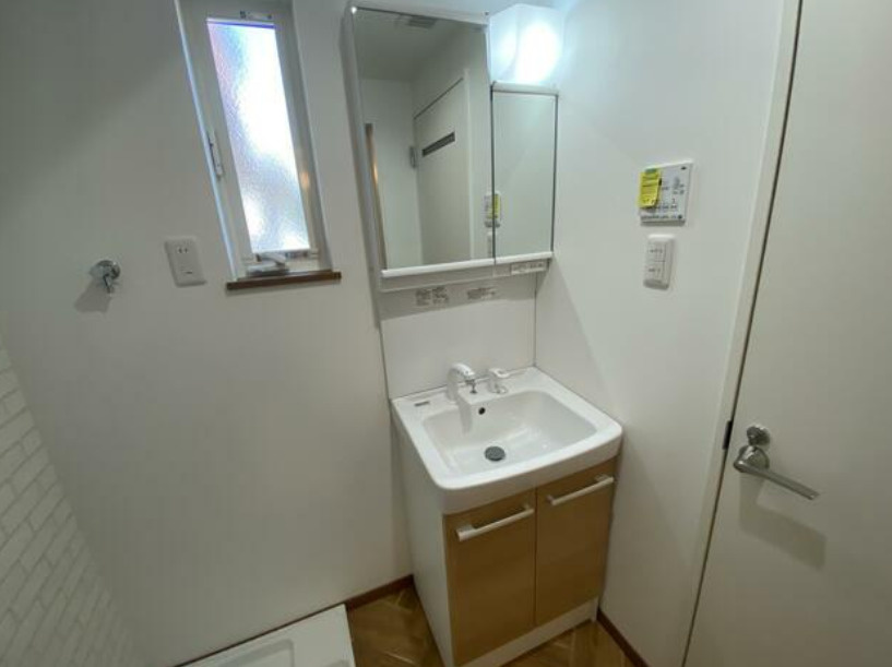 リープラス姫路栗山の洗面所