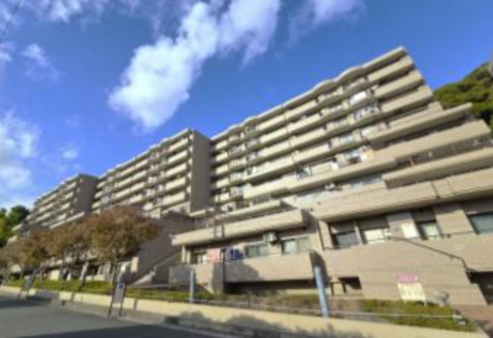 コスモ上大岡サニーウイングA棟【仲介手数料無料】の外観