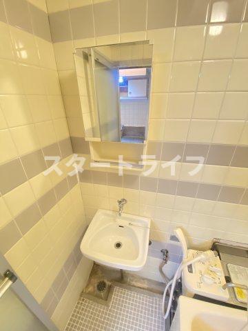 大阪市淀川区西中島４丁目の賃貸マンションの洗面所