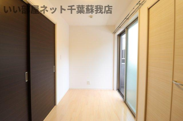 コスモス千葉寺の洋室|使い勝手のいい洋室です
