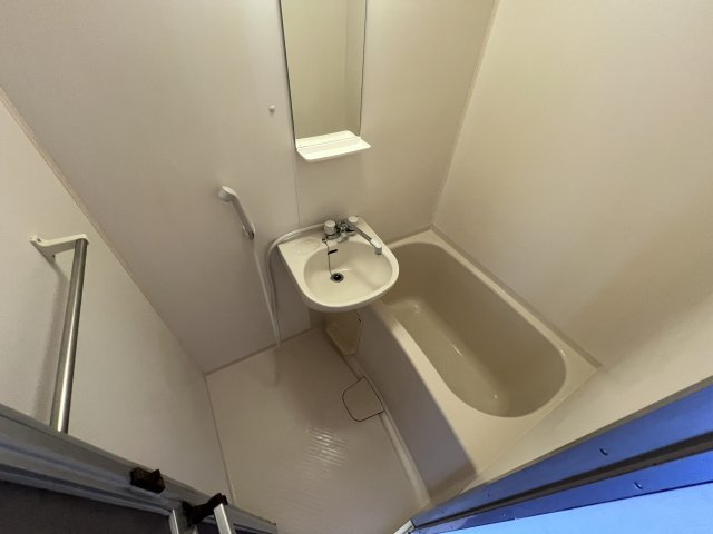 モンテメール学園前の浴室