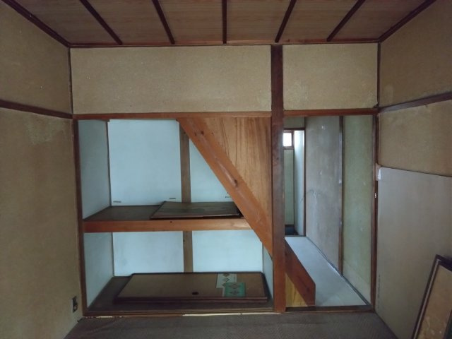 中古テラスハウス　大東市北条6丁目（昭和46年築）の収納