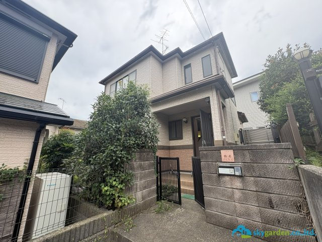 藤沢市葛原　中古戸建　全1棟の外観|おしゃれな外観です