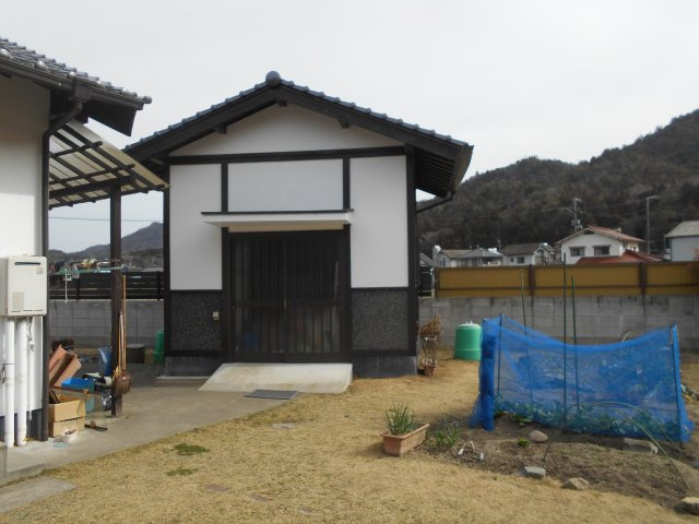 安佐北区白木町大字秋山の収納|離れの倉庫もあり収納には困りません！