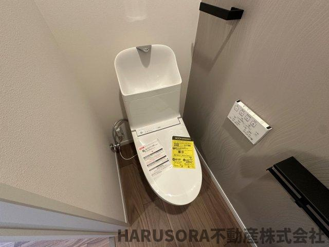 東大阪市今米１丁目　３階建のトイレ