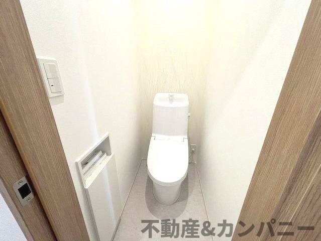 南梅本町の新築のおうち　松山市南梅本町新築戸建のトイレ|トイレです