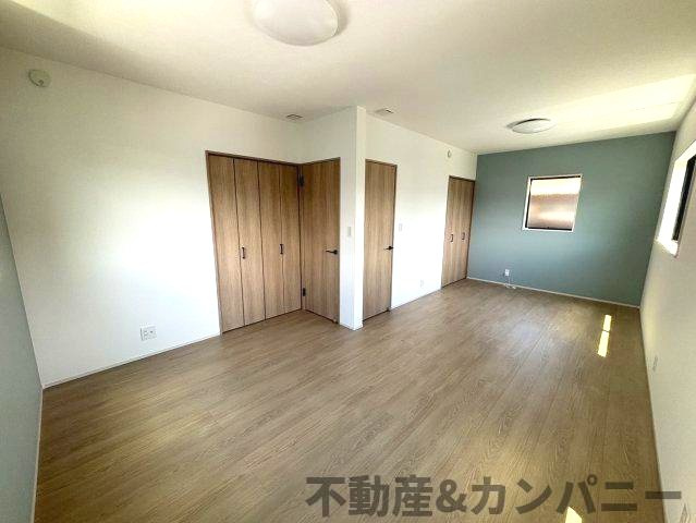 南梅本町の新築のおうち　松山市南梅本町新築戸建の洋室|将来2部屋に分ける可能です