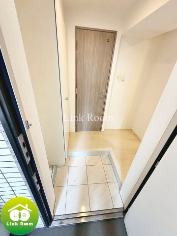 ライジングプレイス両国三番館の玄関