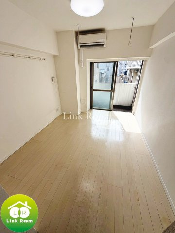 ライジングプレイス両国三番館の居間・リビング