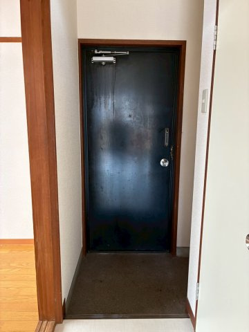 KOSHIBAⅢビルの玄関