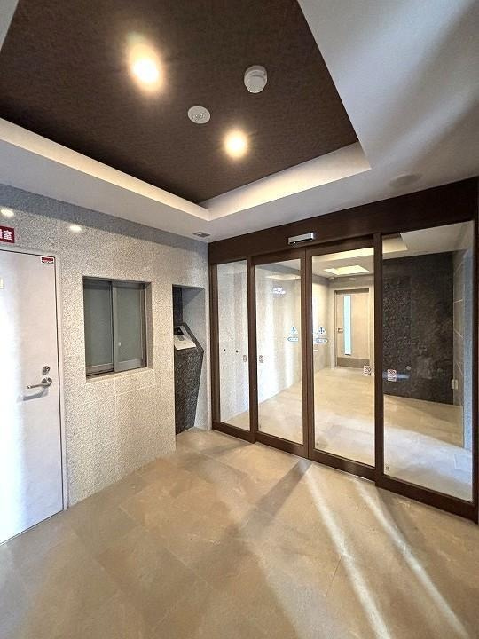 福岡市博多区比恵町の賃貸マンションのエントランス|エントランス写真