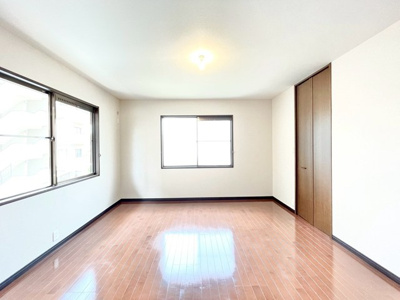 【子供部屋】 | 豊中市夕日丘２丁目中古戸建 | エイブルにて取扱い可能な住宅ローンは、全部で10種類以上！お客様にピッタリの住宅ローンを当社のFPよりご案内させて頂きます。住宅ローンのご相談だけでも、お気軽にご相談下さいませ。