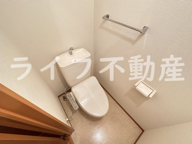 ラナカスターナのトイレ|落ち着いたトイレです
