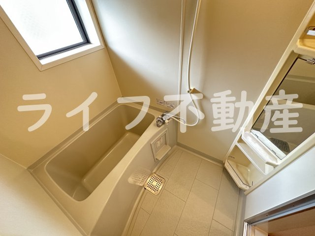 ラナカスターナの浴室|落ち着いた空間のお風呂です