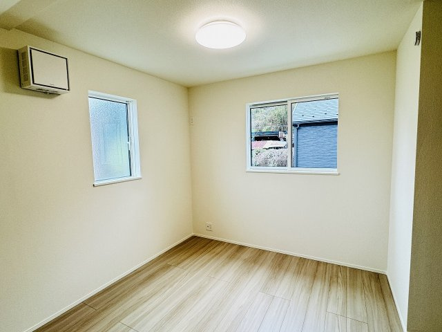 八王子市　川口町　新築一戸建て　１１期の子供部屋|～2階6.5帖の洋室　2面採光で明るく風通しの良いお部屋です～