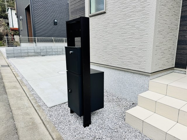 八王子市　川口町　新築一戸建て　１１期の設備|～不在時の荷物受け取りに大変便利な宅配BOX～