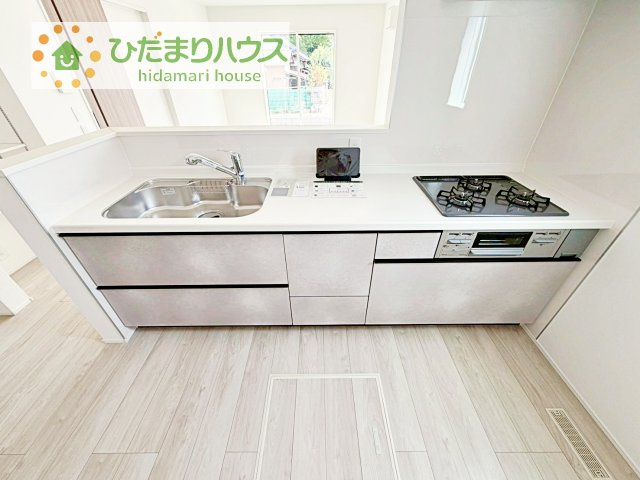 【キッチン】 | 我孫子市青山第1期　新築戸建　5号棟 | 料理をしながらでも、ご家族との会話を楽しめる対面式キッチン♪