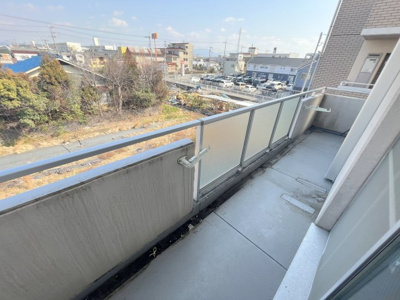 【バルコニー】 | メゾン川口