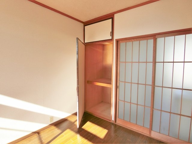 シティハイム谷島の収納