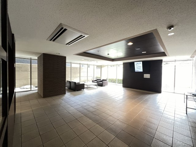 ライオンズ大和高田セントハウスのエントランス