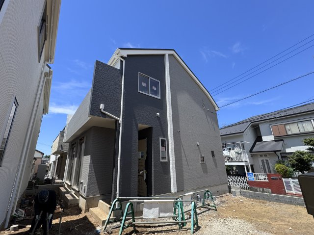 柏市柏新築戸建の外観|A号棟外観・5月9日撮影・もうすぐ完成！