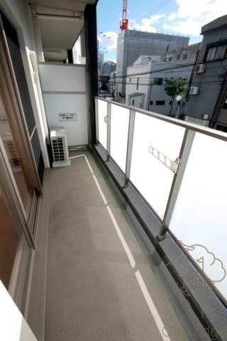 グリッドコート天神橋のバルコニー