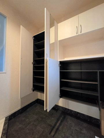 レジェンド　Ｃの収納