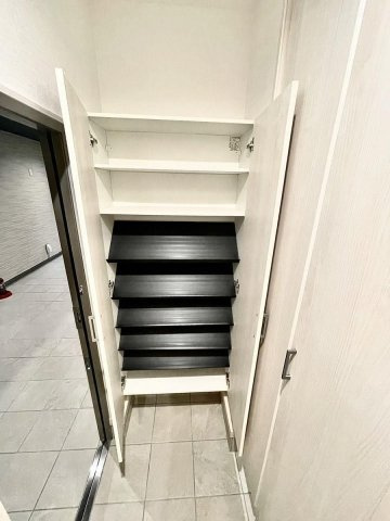AMP es 春日の収納
