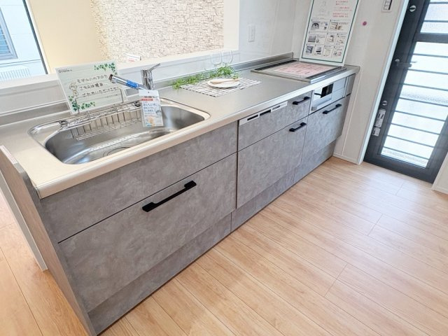 和歌山市和歌浦東　新築一戸建てのキッチン