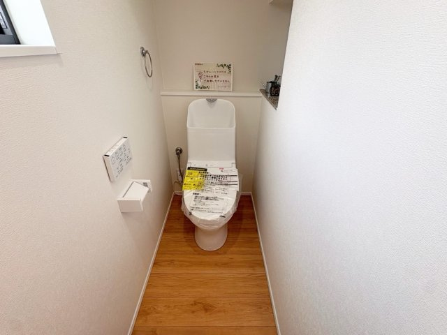 和歌山市和歌浦東　新築一戸建てのトイレ